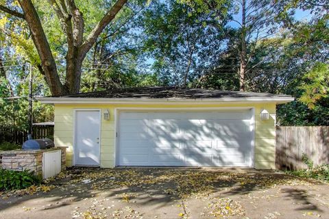 Tiny photo for 924 Lyford Lane, Wheaton, IL 60189 (MLS # 12497942)