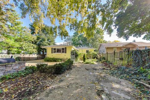 Tiny photo for 924 Lyford Lane, Wheaton, IL 60189 (MLS # 12497942)