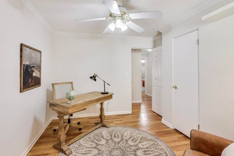 Tiny photo for 924 Lyford Lane, Wheaton, IL 60189 (MLS # 12497942)