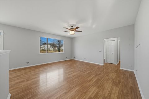 Tiny photo for 1053 Walker Court, Antioch, IL 60002 (MLS # 12597653)