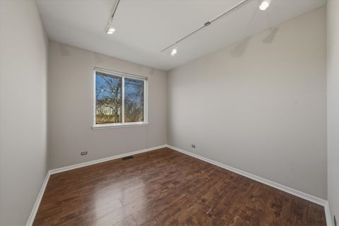 Tiny photo for 1053 Walker Court, Antioch, IL 60002 (MLS # 12597653)