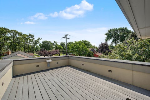 Tiny photo for 1915 S Washington Avenue, Park Ridge, IL 60068 (MLS # 12735030)