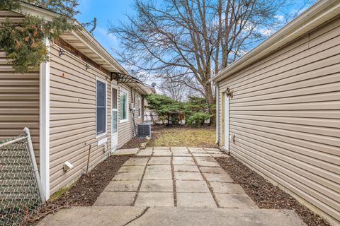 Tiny photo for 622 Murphy Drive, Romeoville, IL 60446 (MLS # 12575709)