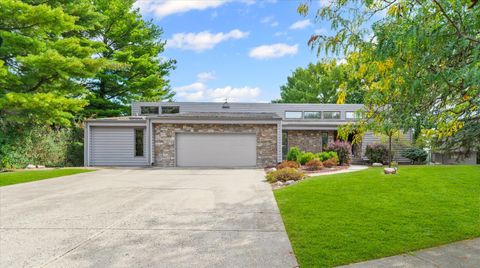 Photo of 2012 Byrnebruk Drive, Champaign, IL 61822 (MLS # 12484021)