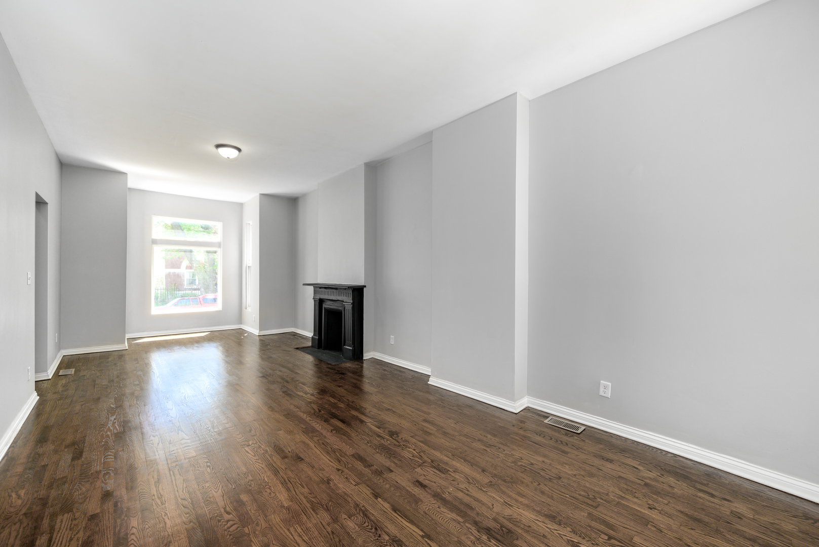 3318 W WALNUT Street