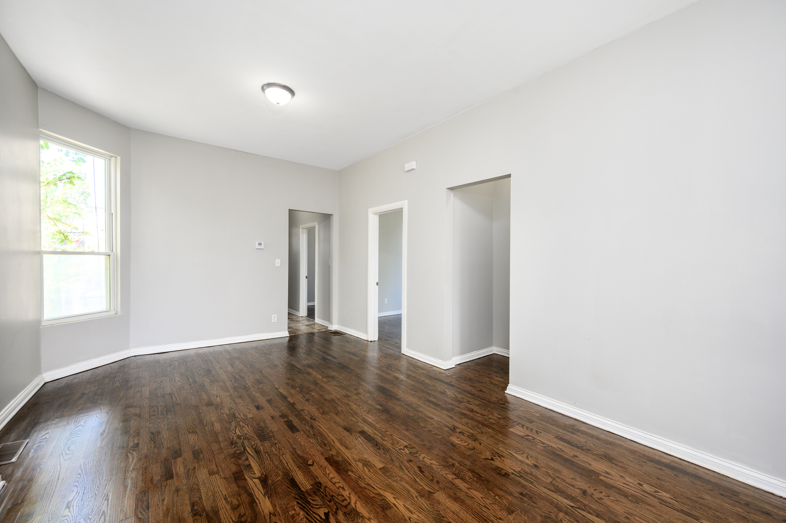 3318 W WALNUT Street