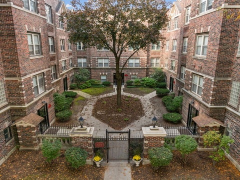 Photo of 30 6th Avenue #2F, La Grange, IL 60525 (MLS # 12793854)