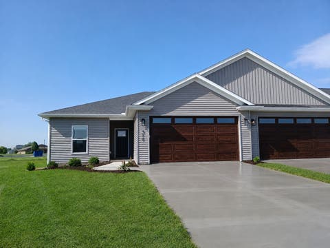 Photo of 319 E DONAHUE Street, Eldridge, IA 52748 (MLS # QC4269831)