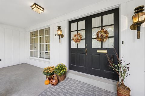 Tiny photo for 930 Harding Road, Hinsdale, IL 60521 (MLS # 12489527)