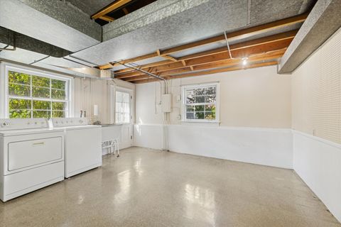 Tiny photo for 930 Harding Road, Hinsdale, IL 60521 (MLS # 12489527)