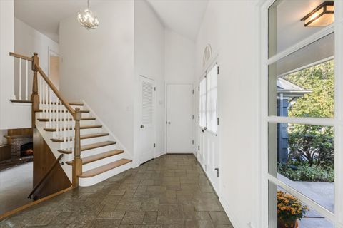 Tiny photo for 930 Harding Road, Hinsdale, IL 60521 (MLS # 12489527)