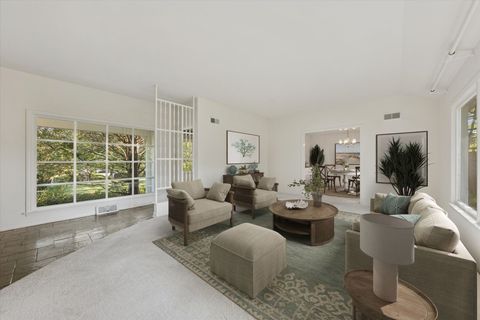 Tiny photo for 930 Harding Road, Hinsdale, IL 60521 (MLS # 12489527)