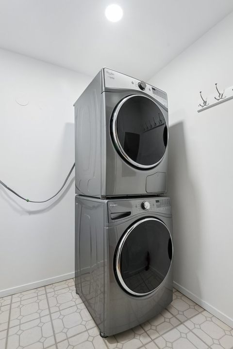 Tiny photo for 360 W ILLINOIS Street #5F, Chicago, IL 60654 (MLS # 12597312)