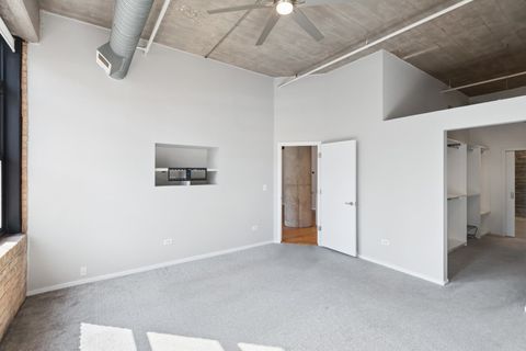 Tiny photo for 360 W ILLINOIS Street #5F, Chicago, IL 60654 (MLS # 12597312)
