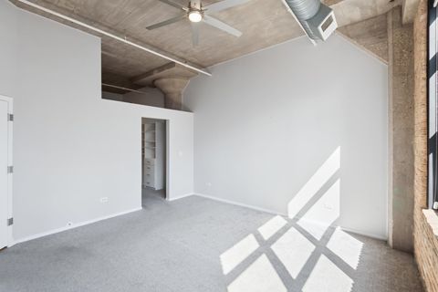 Tiny photo for 360 W ILLINOIS Street #5F, Chicago, IL 60654 (MLS # 12597312)