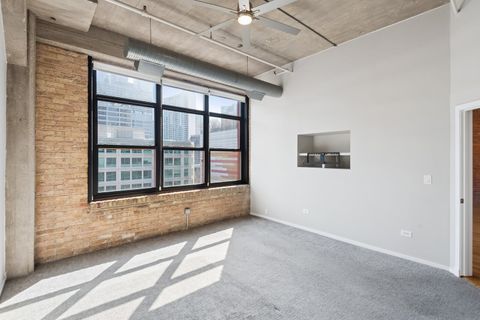 Tiny photo for 360 W ILLINOIS Street #5F, Chicago, IL 60654 (MLS # 12597312)