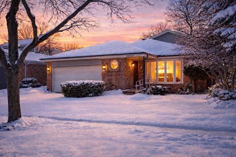 Photo of 10567 Waterford Drive, Westchester, IL 60154 (MLS # 12555243)