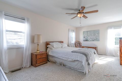 Tiny photo for 3917 Wood Creek Drive, Island Lake, IL 60042 (MLS # 12620173)