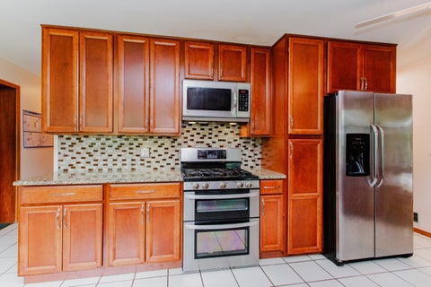 Tiny photo for 6503 N Longmeadow Avenue, Lincolnwood, IL 60712 (MLS # 12694176)