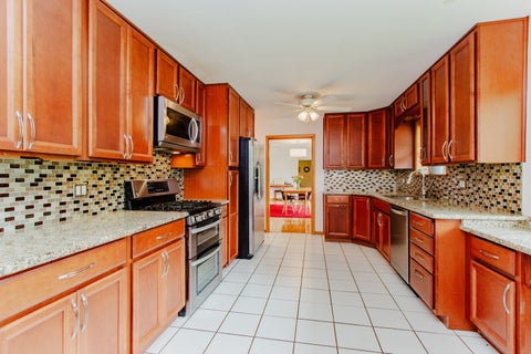 Tiny photo for 6503 N Longmeadow Avenue, Lincolnwood, IL 60712 (MLS # 12694176)