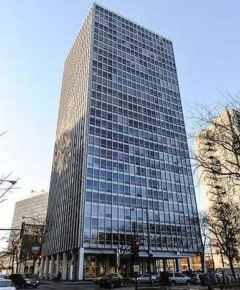 2400 N Lakeview Avenue 1111 Chicago IL 60614