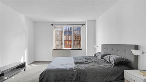 Tiny photo for 801 S Plymouth Court #809, Chicago, IL 60605 (MLS # 12493456)
