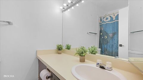 Tiny photo for 801 S Plymouth Court #809, Chicago, IL 60605 (MLS # 12493456)