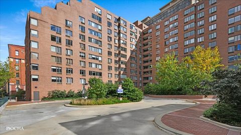 Photo of 801 S Plymouth Court #809, Chicago, IL 60605 (MLS # 12493456)