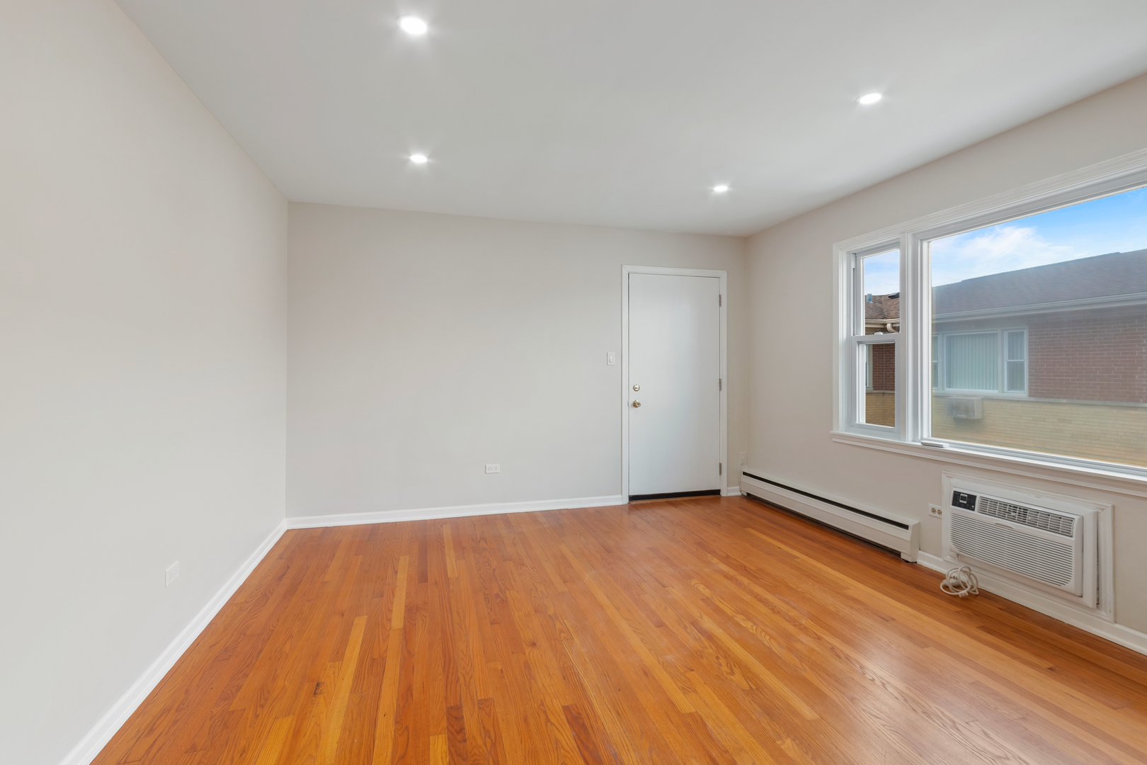1537 Harlem Avenue 3E