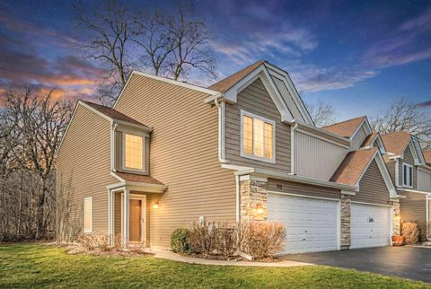 Tiny photo for 148 Locksley Drive, Streamwood, IL 60107 (MLS # 12545340)