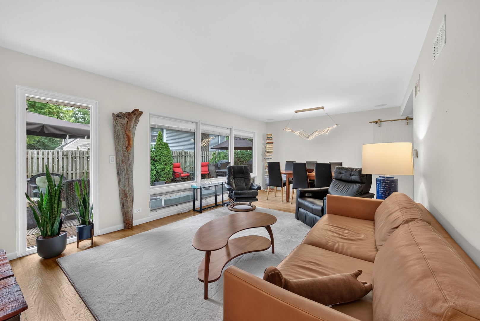 220 E Hillside Road
