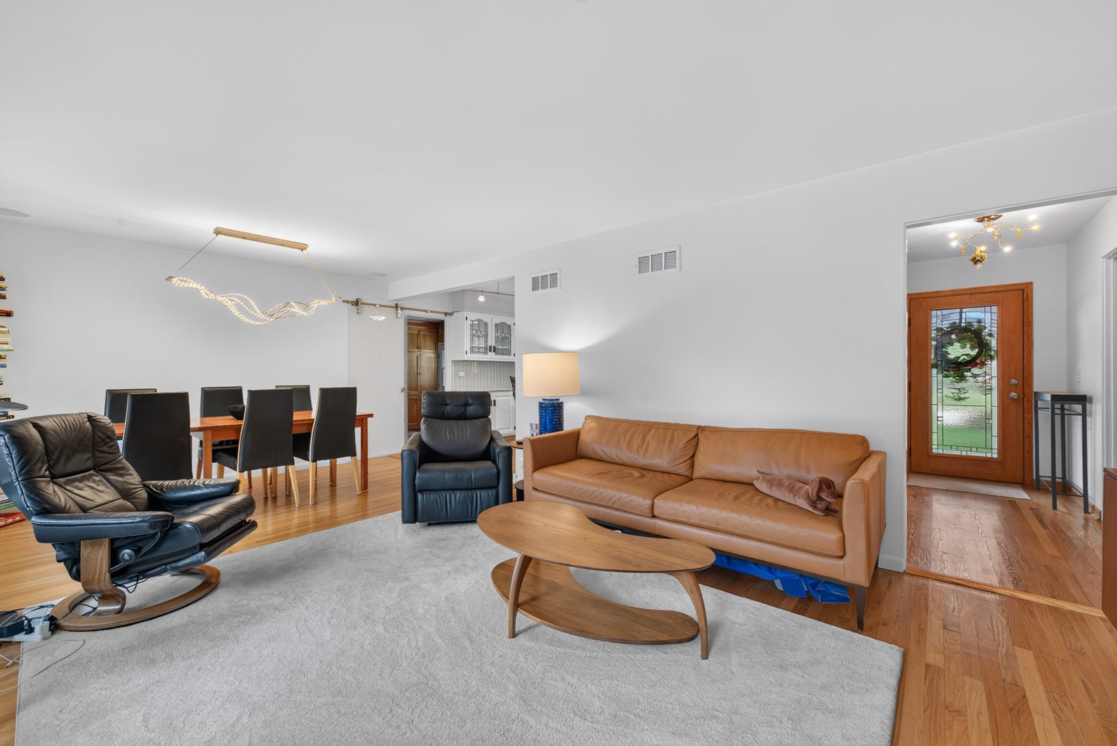 220 E Hillside Road