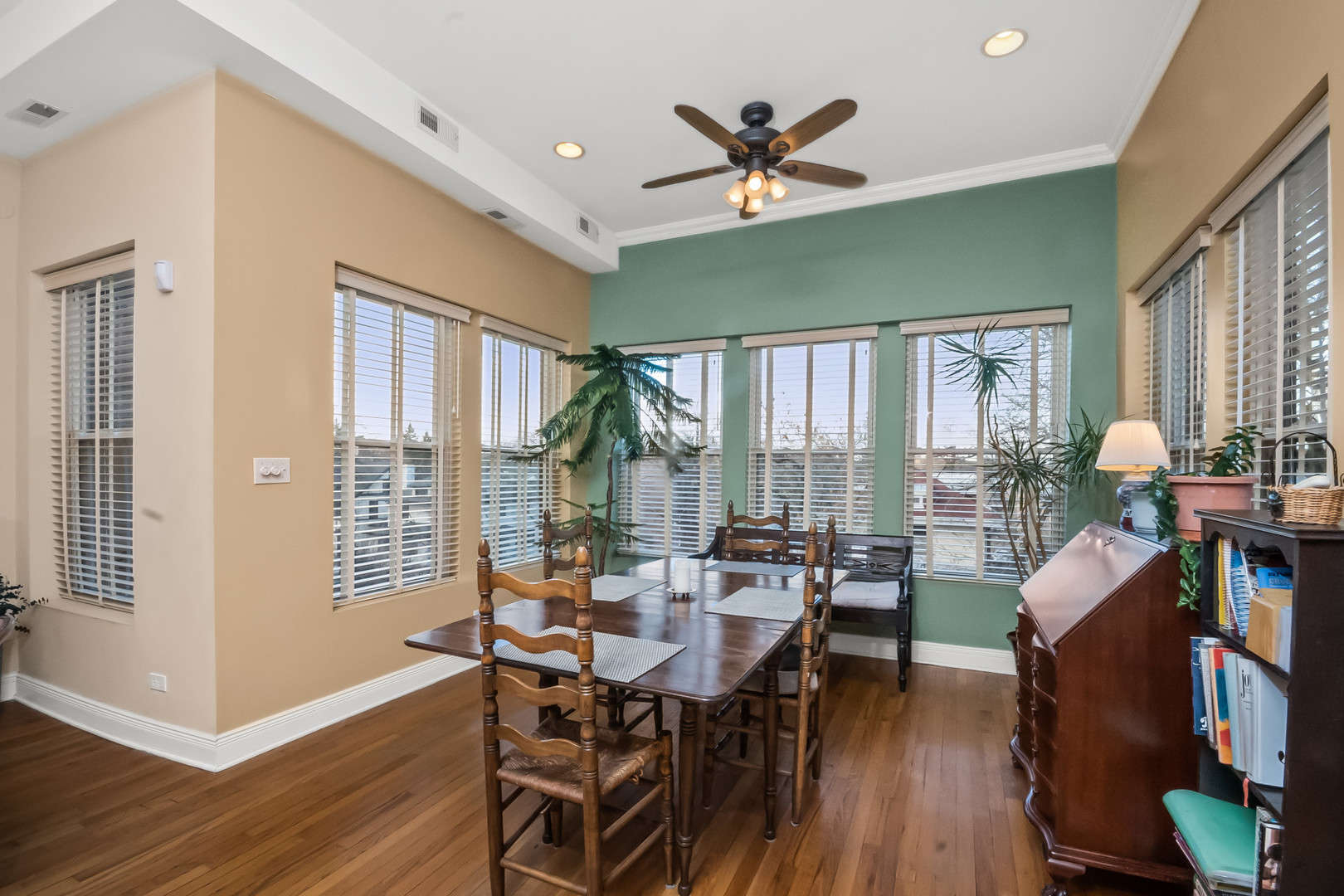 6703 N Bosworth Avenue A3