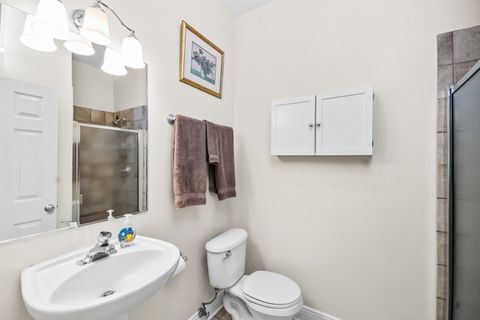 Tiny photo for 6703 N Bosworth Avenue #A3, Chicago, IL 60626 (MLS # 12547601)