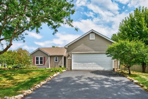 Photo of 2400 Winfield Lane, Belvidere, IL 61008 (MLS # 12753320)