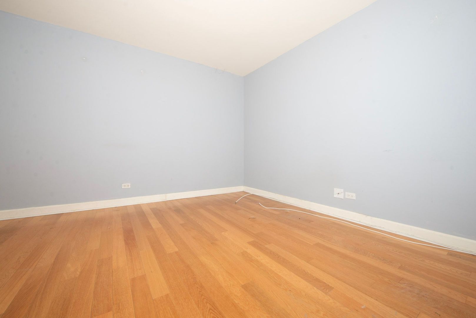 4950 N MARINE Drive 802