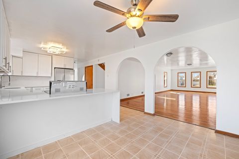 Tiny photo for 725 N 8th Avenue, Addison, IL 60101 (MLS # 12591268)