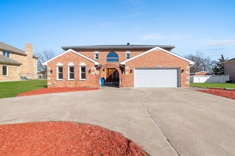 Photo of 725 N 8th Avenue, Addison, IL 60101 (MLS # 12591268)