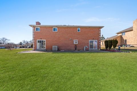 Tiny photo for 725 N 8th Avenue, Addison, IL 60101 (MLS # 12591268)