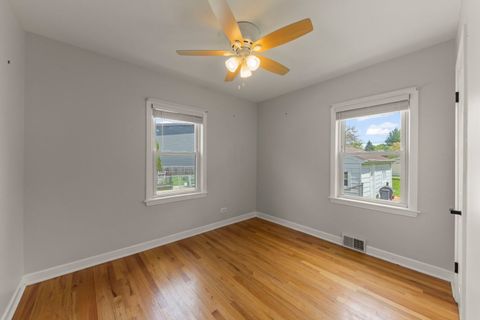 Tiny photo for 109 S Hudson Street, Westmont, IL 60559 (MLS # 12644753)