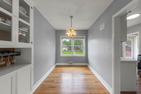 Tiny photo for 109 S Hudson Street, Westmont, IL 60559 (MLS # 12644753)