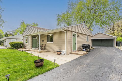 Tiny photo for 52 Sparrow Road, Carpentersville, IL 60110 (MLS # 12634716)