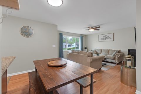 Tiny photo for 52 Sparrow Road, Carpentersville, IL 60110 (MLS # 12634716)