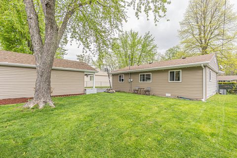 Tiny photo for 52 Sparrow Road, Carpentersville, IL 60110 (MLS # 12634716)