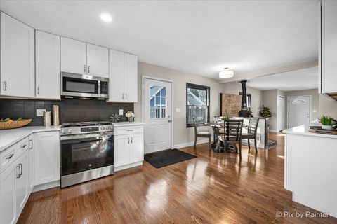 Tiny photo for 215 Sunset Terrace, Crystal Lake, IL 60014 (MLS # 12517254)