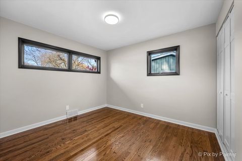 Tiny photo for 215 Sunset Terrace, Crystal Lake, IL 60014 (MLS # 12517254)