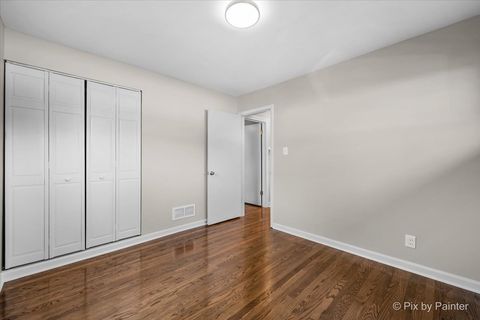 Tiny photo for 215 Sunset Terrace, Crystal Lake, IL 60014 (MLS # 12517254)