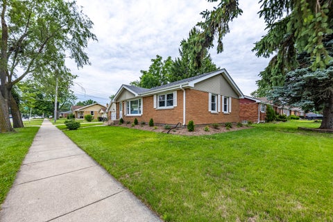 Tiny photo for 795 E 163rd Street, South Holland, IL 60473 (MLS # 12745126)