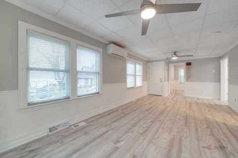 Tiny photo for 163 Eagle Point Road, Fox Lake, IL 60020 (MLS # 12676361)
