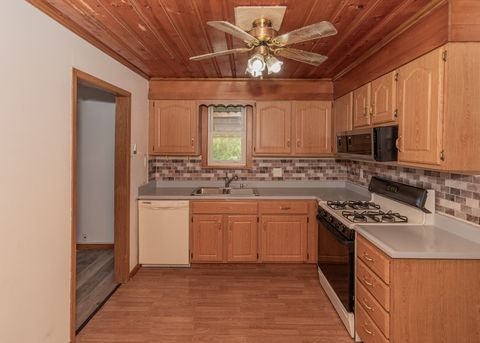 Tiny photo for 2802 Archer Drive, East Moline, IL 61244 (MLS # 12635441)